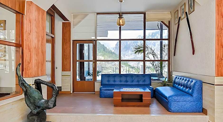 Hotel Snowcrests Manor