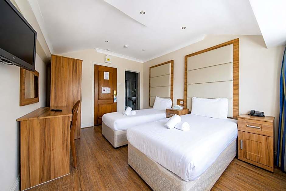 Royal Eagle Hotel