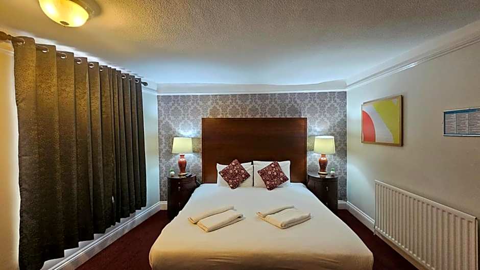 The Rose And Crown Hotel