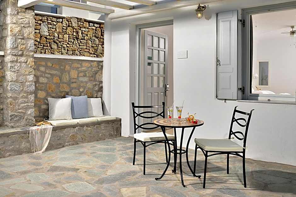Kamari Hotel