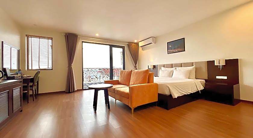 Paragon Noi Bai Hotel and Pool