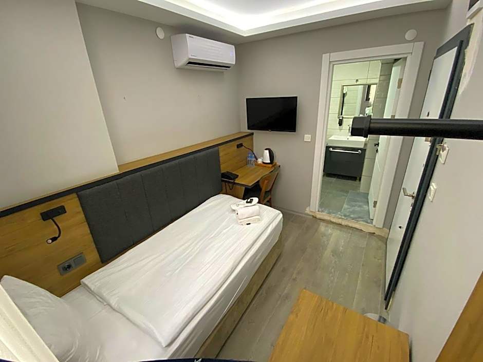 Comfort Center Suit Hotel