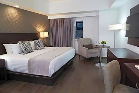 Executive King Room