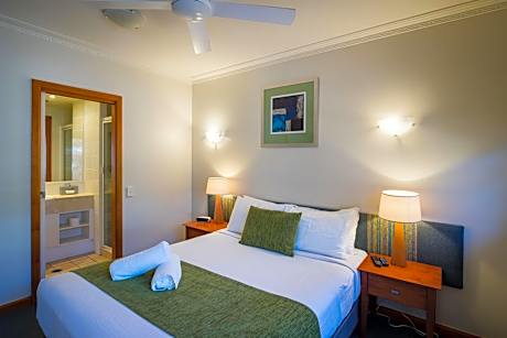 Luxury 2 Bedroom with Rooftop