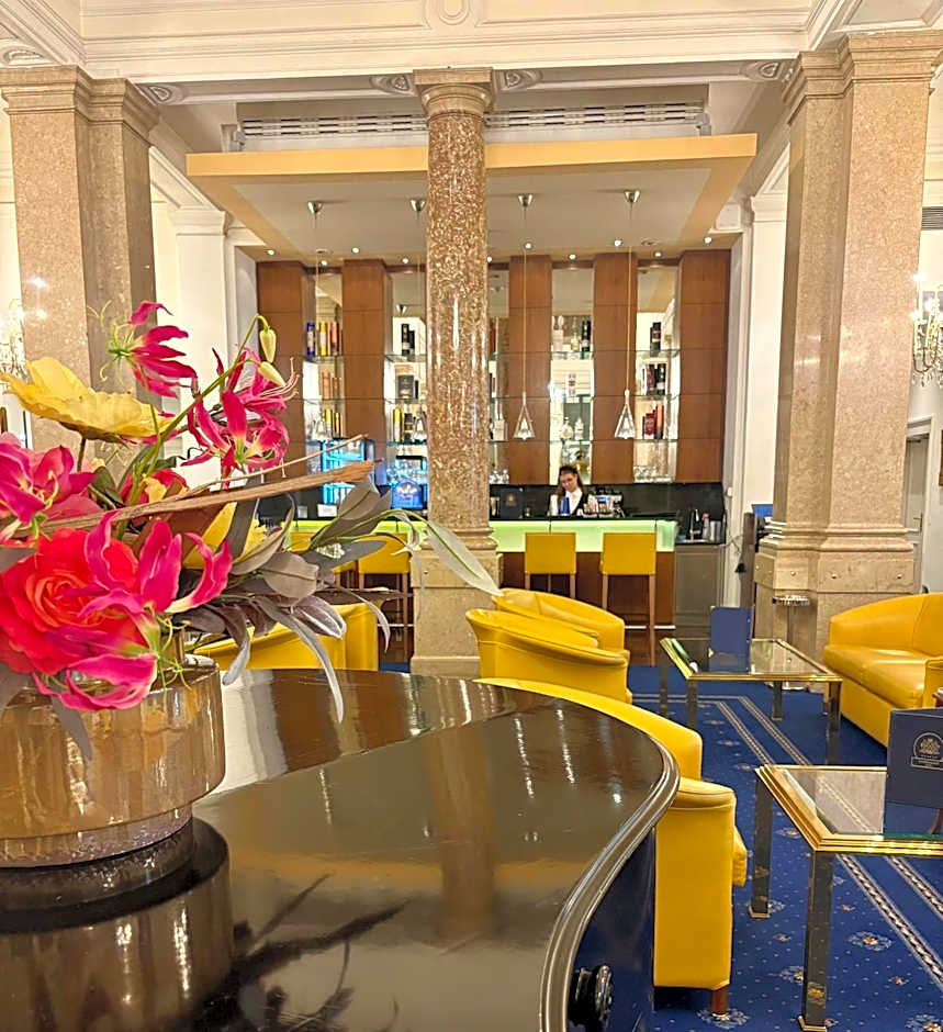 Hotel Ambassador