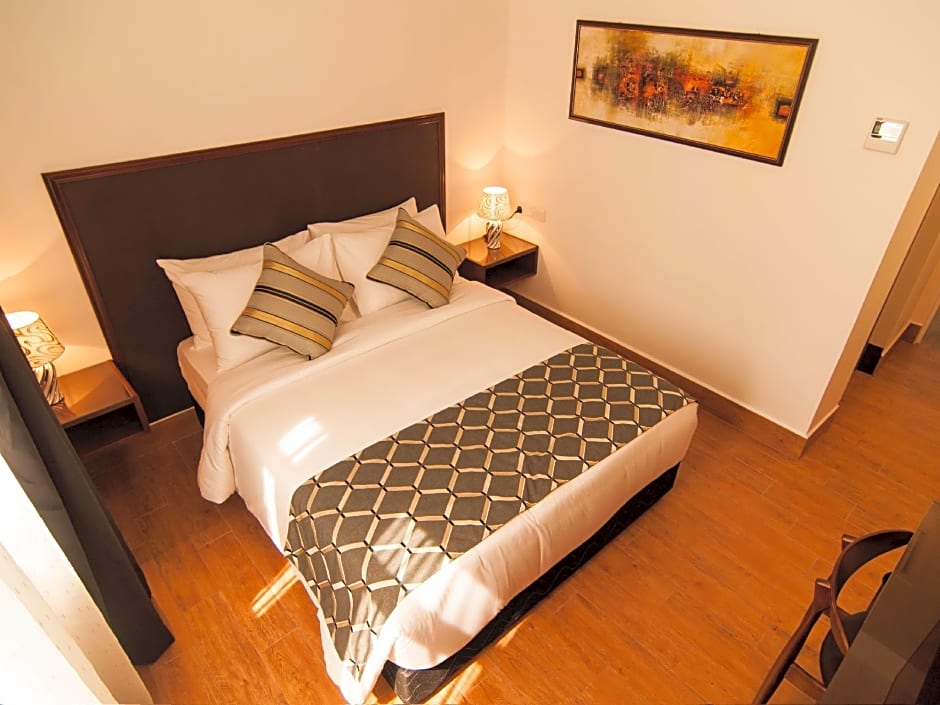 Belllo Hotel Jb Central