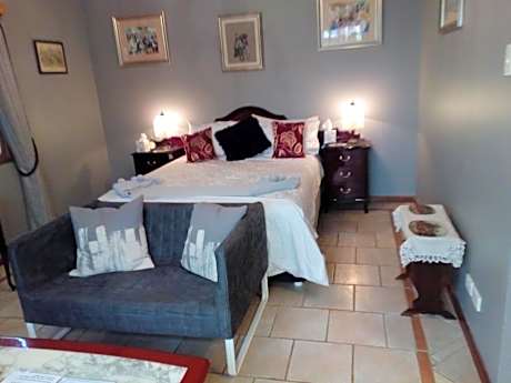 York's Lookout Lodge Bed And Breakfast