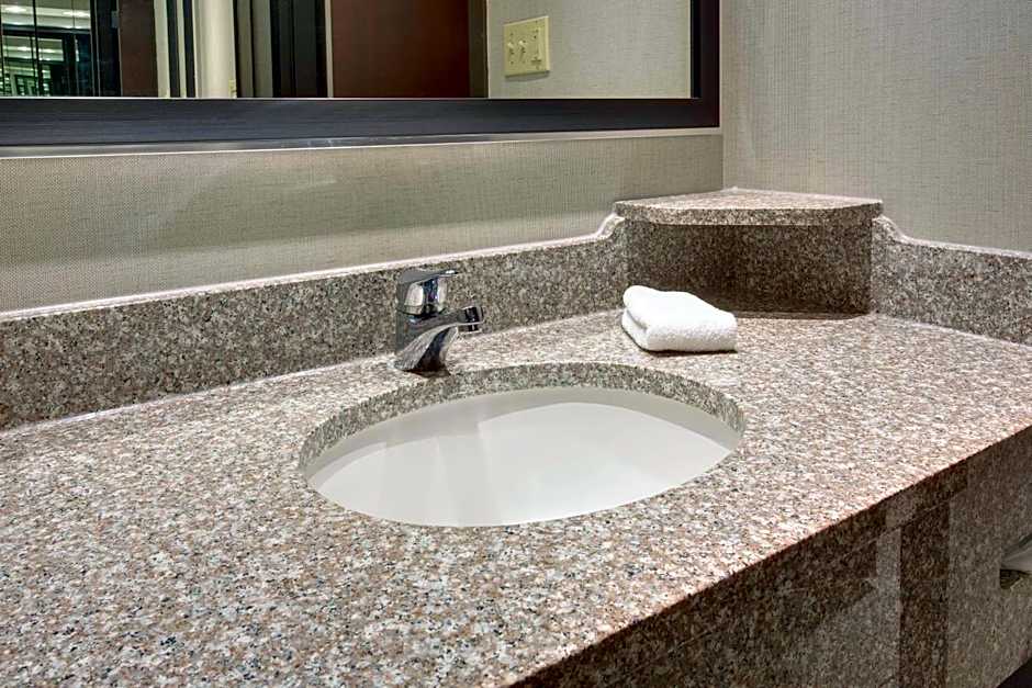 Drury Inn & Suites Louisville