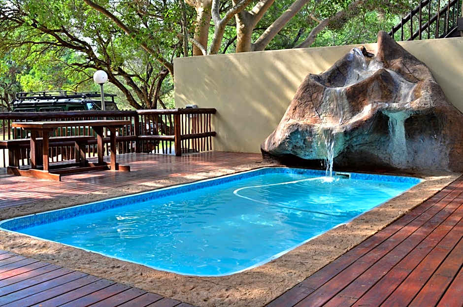 Bushriver Lodge