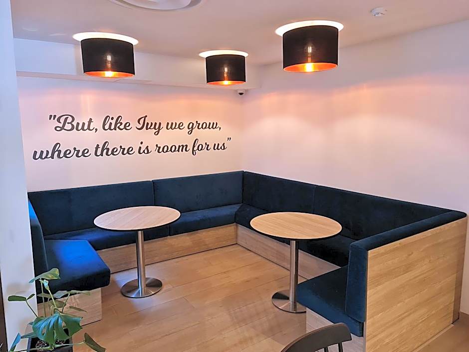 Ivy Hotel - Adults Only