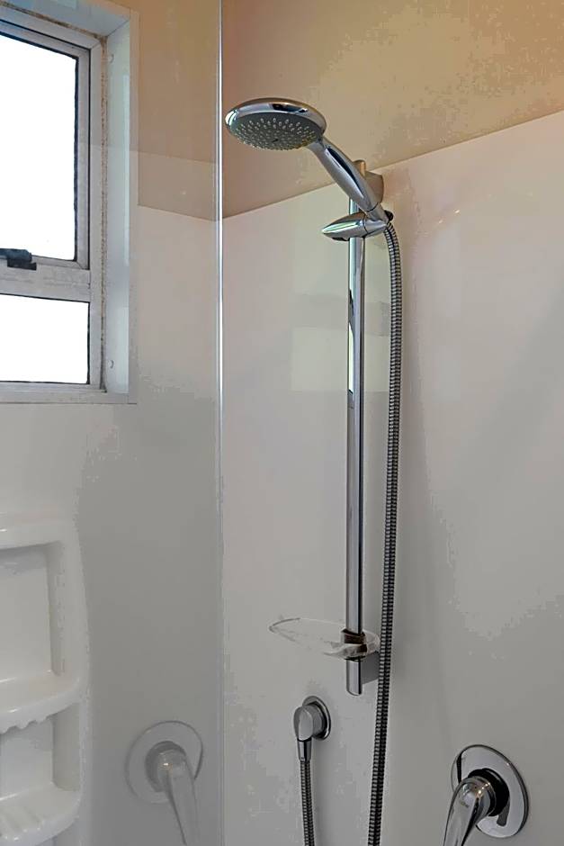 Grove Park Motor Lodge