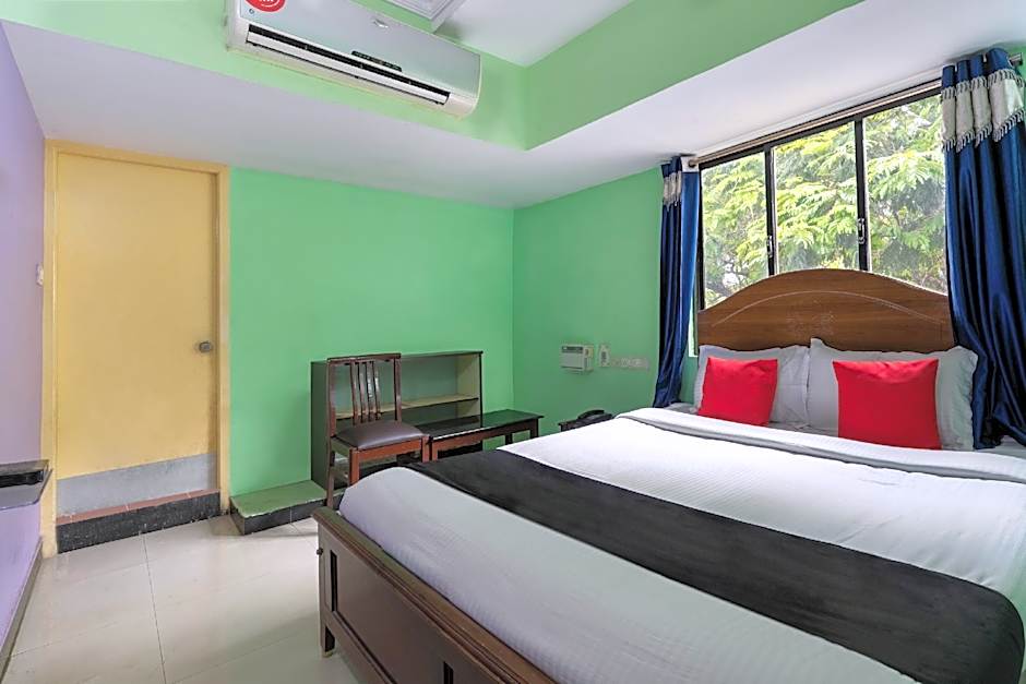Madurai Velnachiyar Guest House by OYO Rooms – Chennai, IL