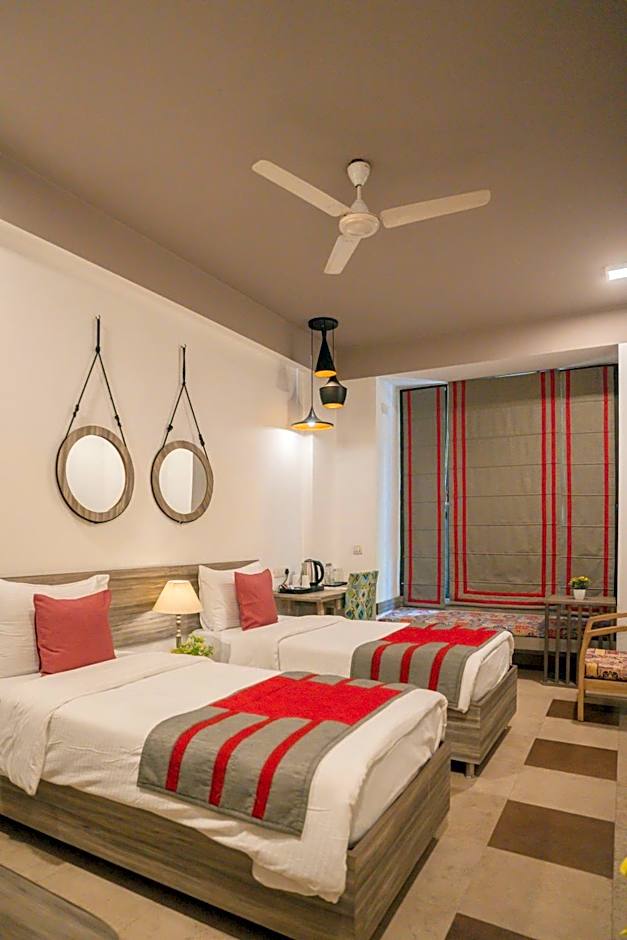 Ahuja Residency Parklane