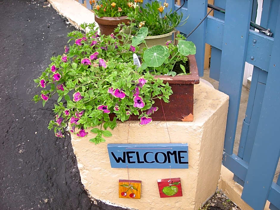 Creston Valley Motel