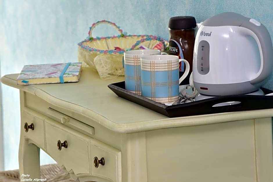 Hotel Diffuso Il Portichetto sulla collina a Vezio Perledo