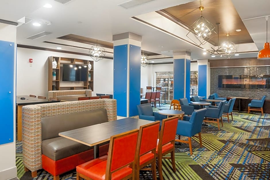 Holiday Inn Express and Suites - Stroudsburg