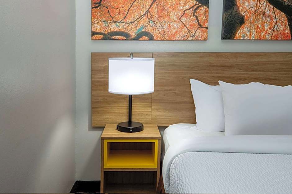 Days Inn by Wyndham Baton Rouge I-10