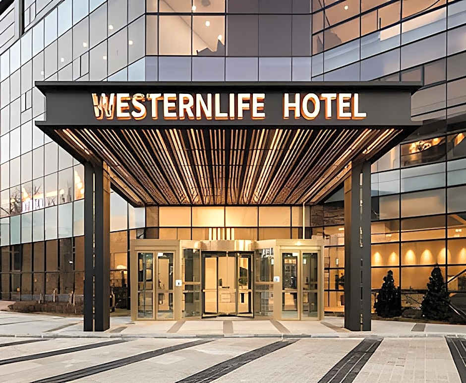 Western Life Hotel