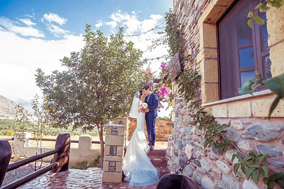 Astrolithos Boutique