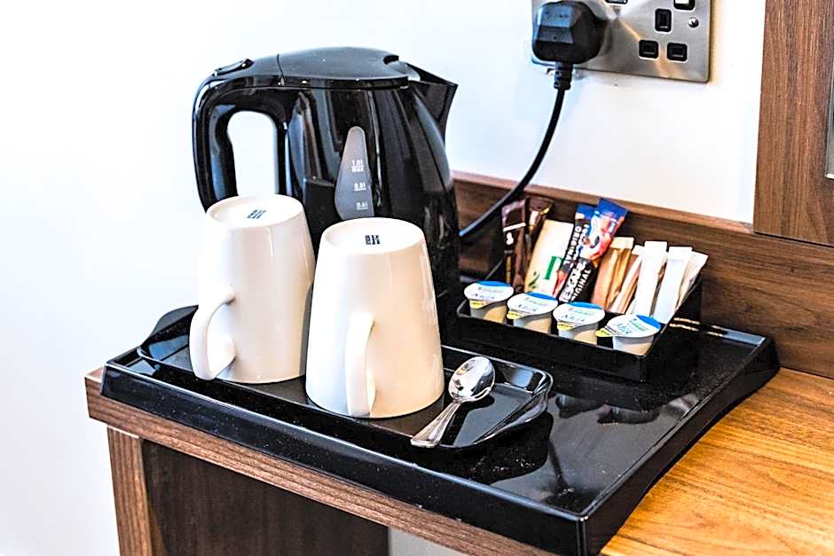 Almondsbury Inn & Lounge