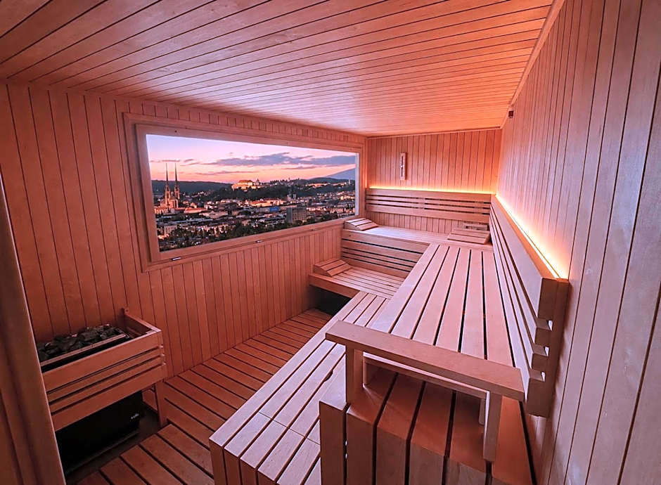 Cosmopolitan Bobycentrum - Czech Leading Hotels