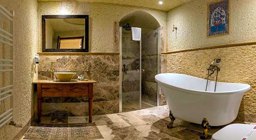 Seki Cave Hotel