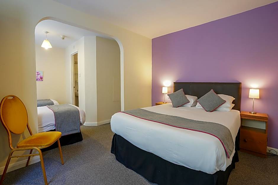 OYO Shanklin Beach Hotel