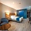 Tryp by Wyndham Asuncion