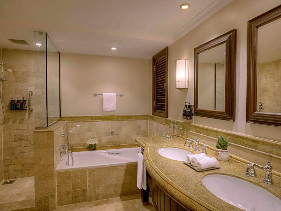 Fairmont Mount Kenya Safari Club