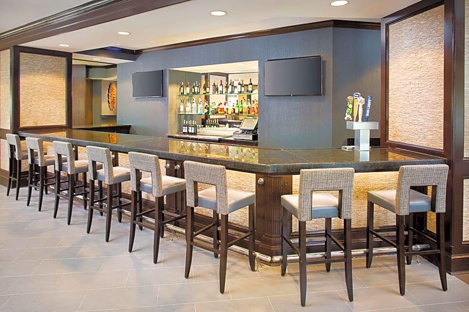 DoubleTree By Hilton Baltimore - Bwi Airport