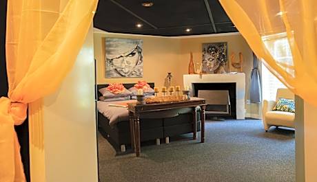 Pakhuis Bed and Breakfast Unique