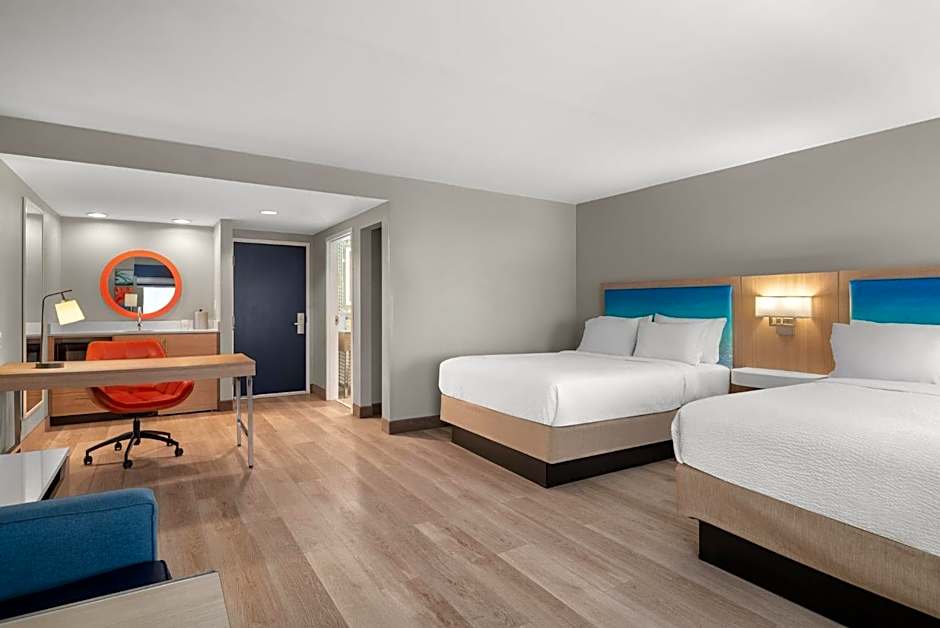 Holiday Inn Express & Suites Destin - Miramar Beach By IHG