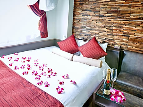 Double Room - Non-Smoking