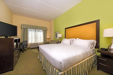 1 King Bed Standard