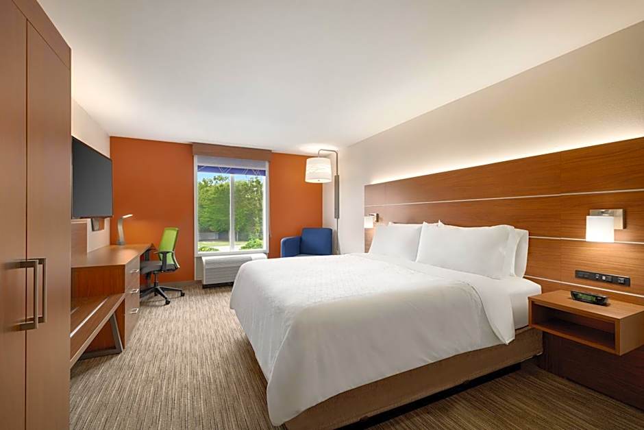 Holiday Inn Express Hotel & Suites Auburn - University Area By IHG