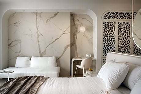 Junior Suite, Jetted Tub