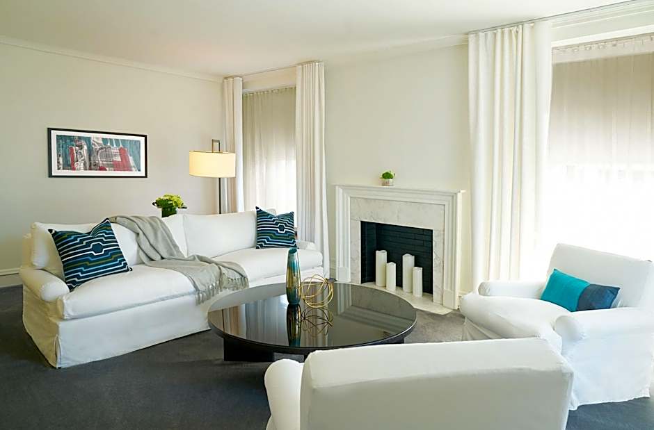 The Chicago Hotel Collection Ambassador Gold Coast