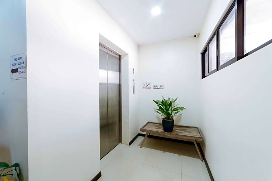 RedDoorz Plus @ Poblacion District Davao