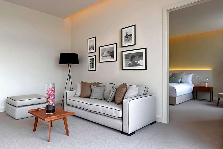 Photo 1 of 6 of Presidential 1 Bedroom Suite