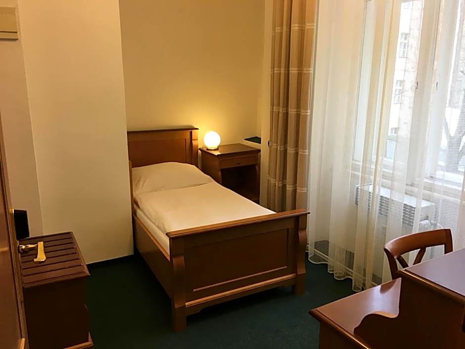 Brezina Pension