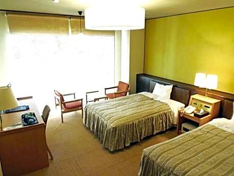 Premium Twin Room
