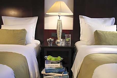 2 TWIN BEDS DELUXE