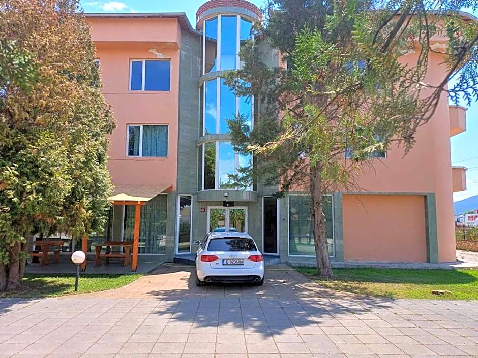 Foto 1 de 11 de Интернационал