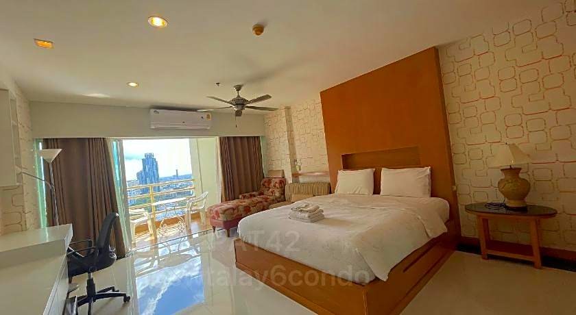 View Talay 6 by Pat 42