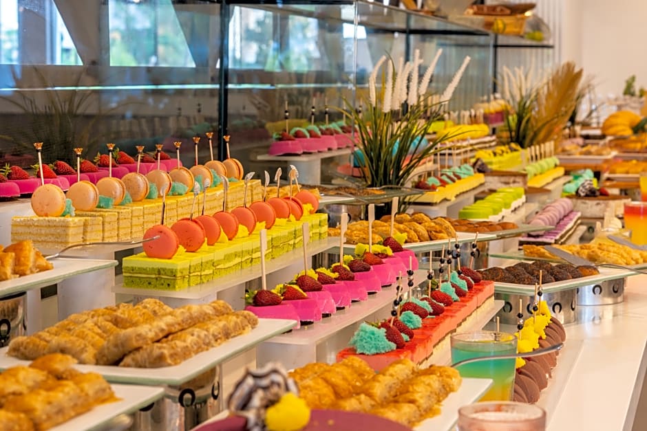 GRAVEL HOTELS SELECT