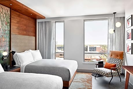 2 Queen Beds Premium Room Hearing Accessible