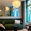 Hotel Cosmos