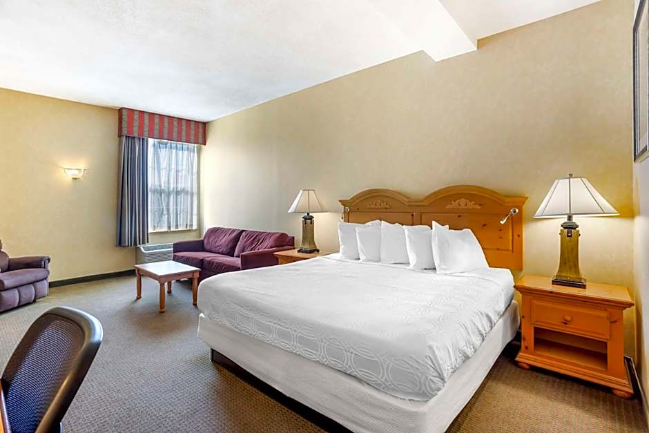 Best Western Plus Revere Inn And Suites