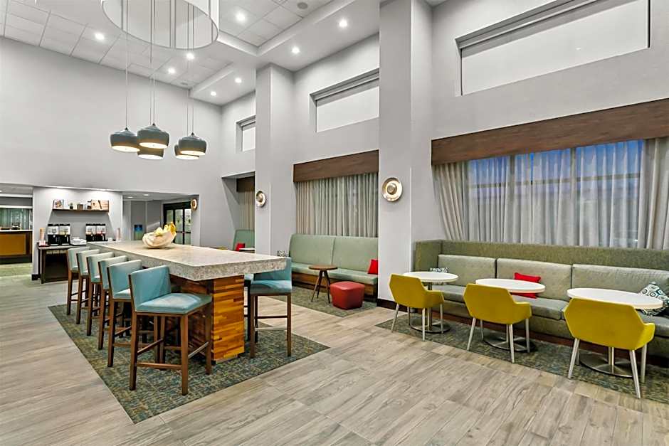 Hampton Inn By Hilton & Suites Baltimore/Woodlawn