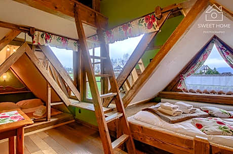 Family Room with Mountain View